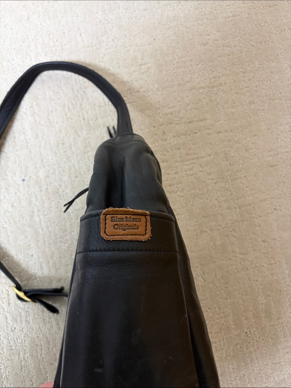 Blue Moon Originals Black Leather Sling Bag - Picture 3 of 4